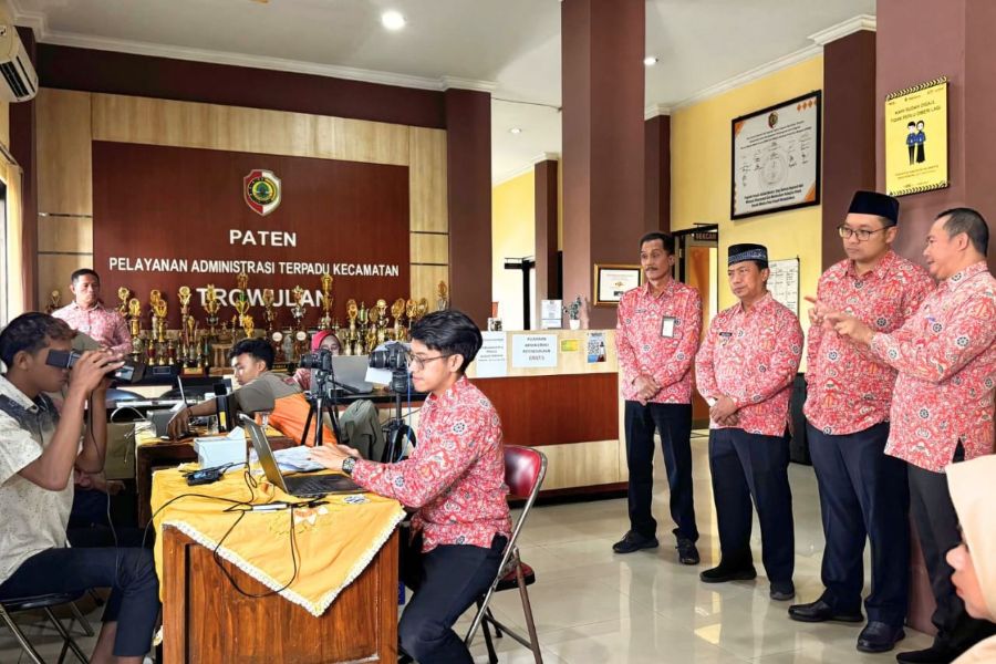 Libur Sekolah Dimanfaatkan Pelajar Mojokerto Urus KTP Lewat Program GISA