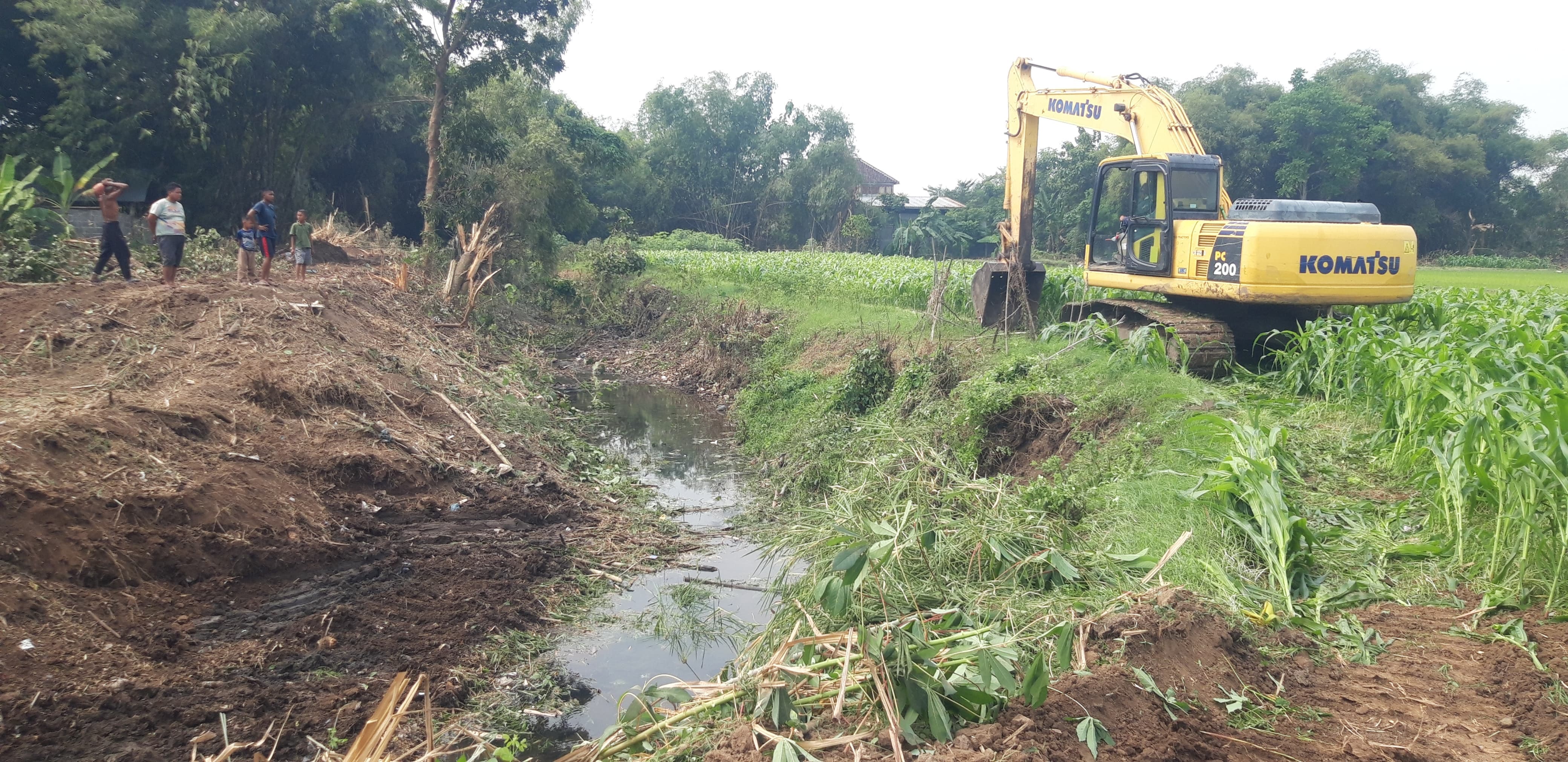 Cegah Pendangkalan dan Banjir, Sungai di Trowulan Mojokerto di Normalisasi 