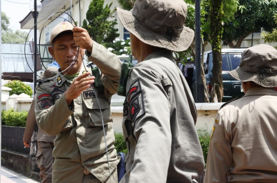 Pemkab Jember Tertibkan Jaringan Kabel Optik Internet Ilegal