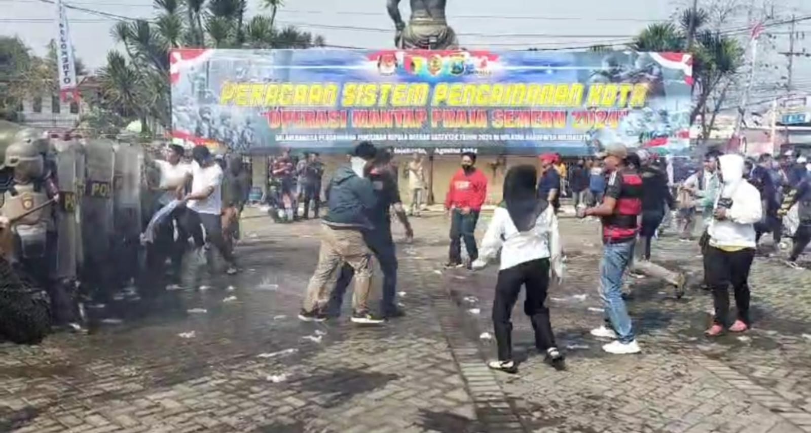 Jelang Pilkada 2024, Polres Mojokerto Gelar Simulasi Sispamkota 