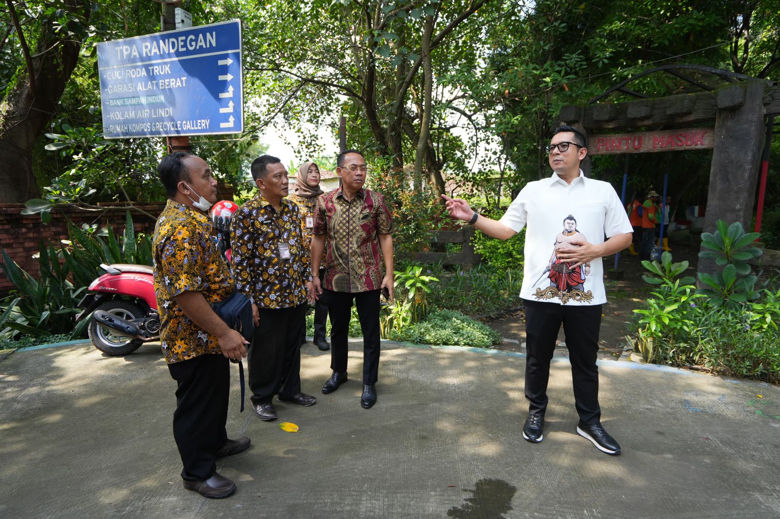 Peringati Hari Bumi, Pj Wali Kota Mojokerto Ajak Masyarakat Kurangi Sampah Berakhir di TPA