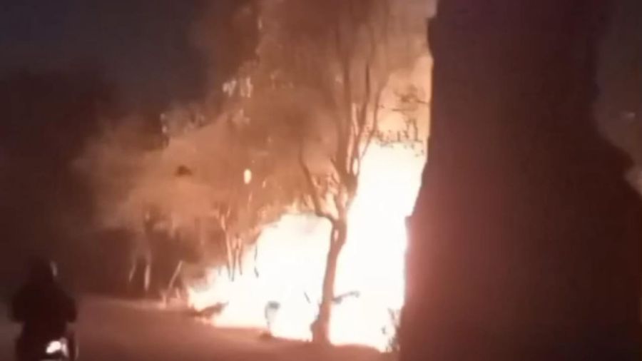 Ditinggal Pemiliknya, Warung di Kota  Mojokerto Terbakar