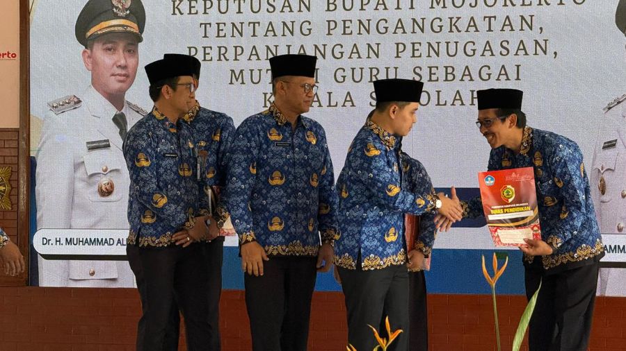 147 Guru di Mojokerto Terima SK Kepala Sekolah