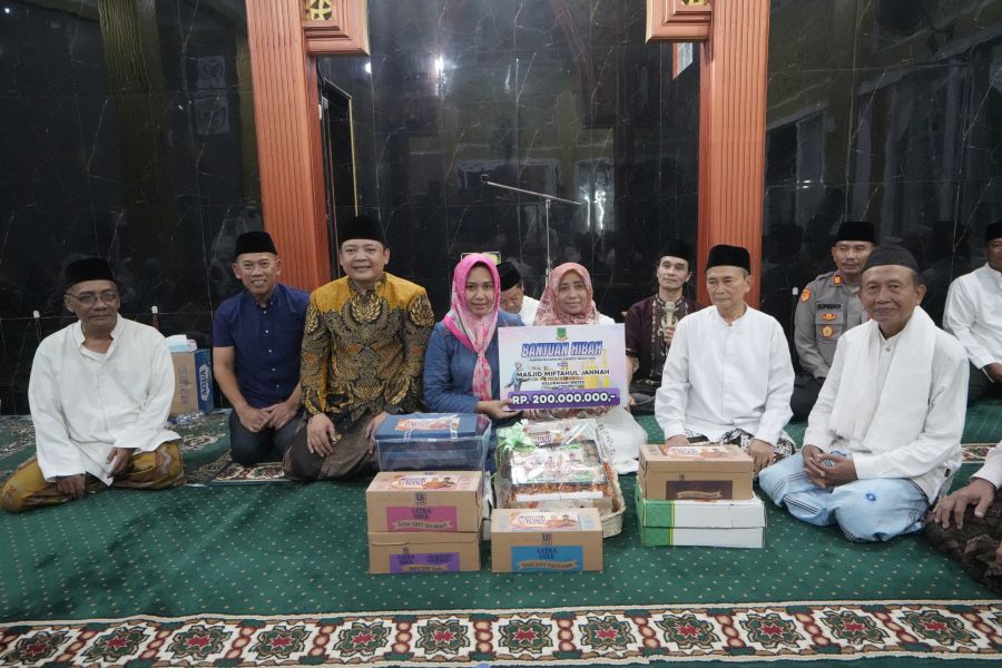 Wali Kota Mojokerto, Ning Ita Terus Sosialisasikan Panca Cita Saat Safari Ramadan