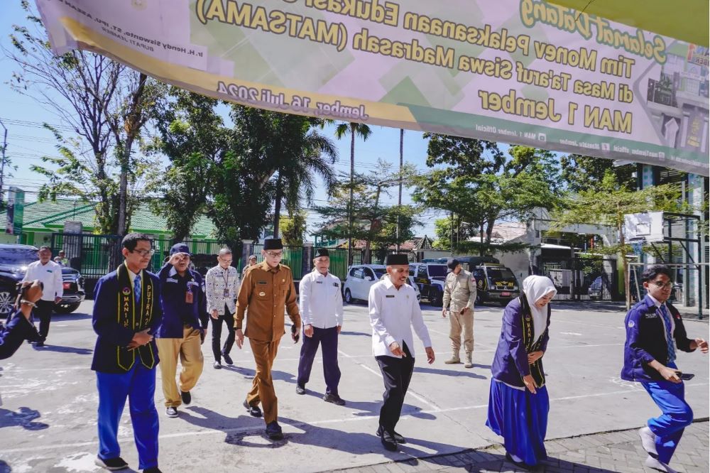 Wabup Jember Hadiri MPLS, Edukasi Tentang Gizi Seimbang