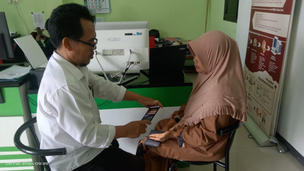 CJH Mojokerto Gunakan Aplikasi Visa Biometrik untuk Pengurusan Visa, Bisa Rekam Sendiri