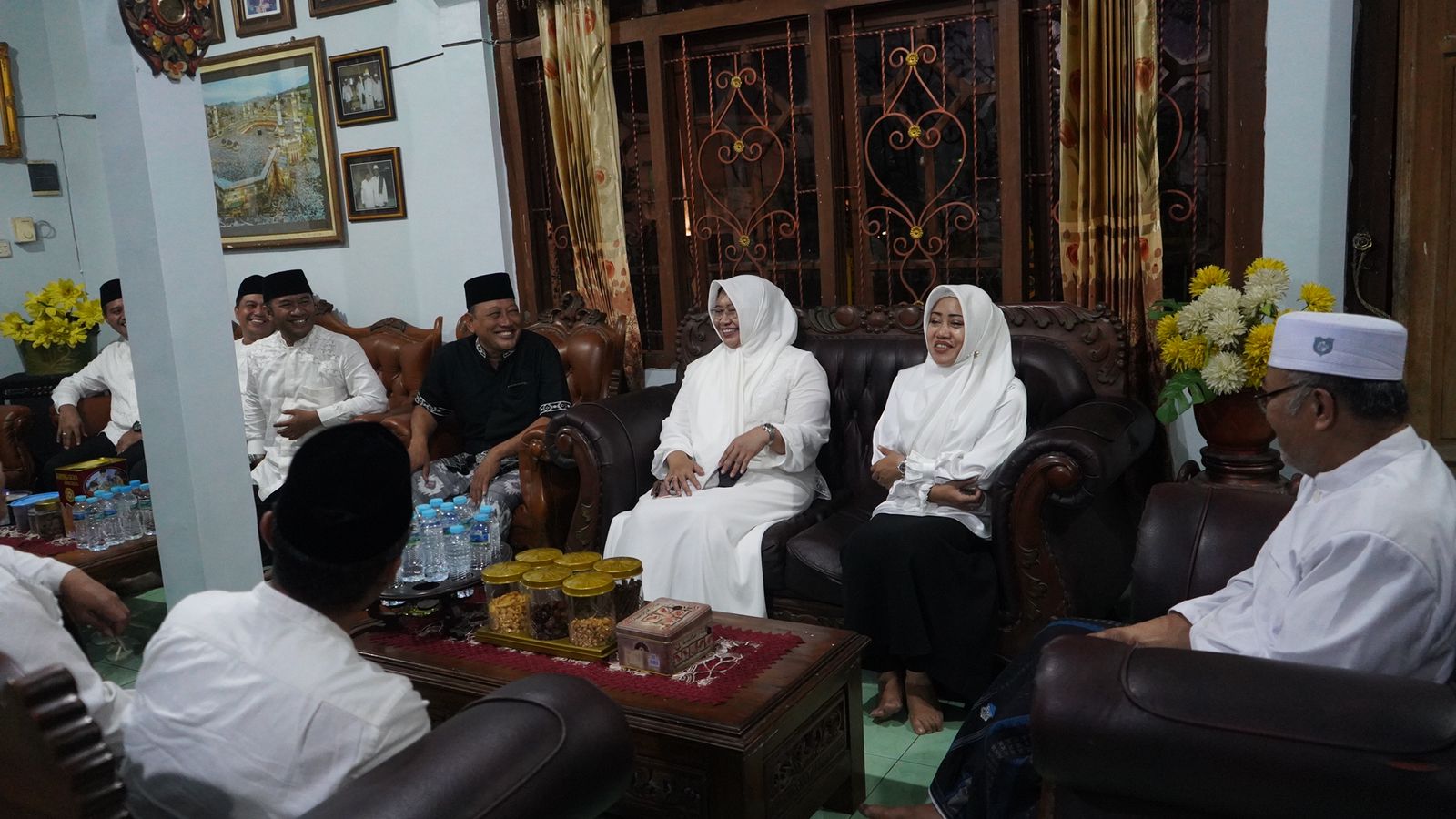 Bupati Ikfina Silaturahmi Idul Fitri Ke Sejumlah Ulama di Kabupaten Mojokerto