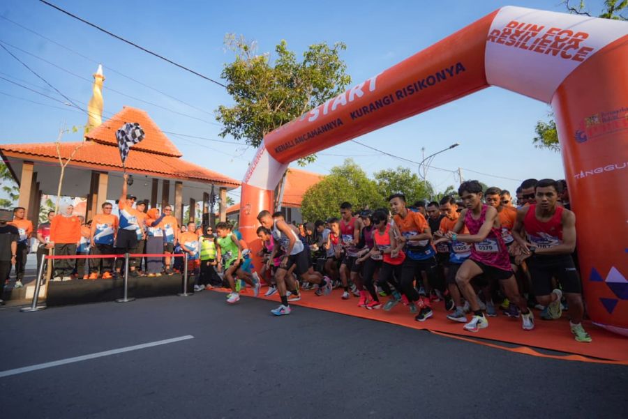 1.422 Peserta Meriahkan Fun Run Bulan PRB 2025 di Kota Mojokerto