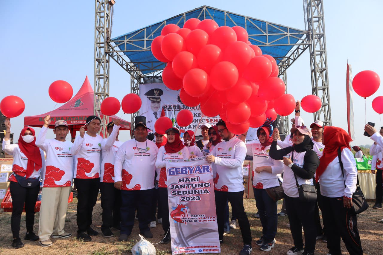 Peringatan Hari Jantung Sedunia, Bupati Mojokerto Bagi Tips CERDIK pada Masyarakat