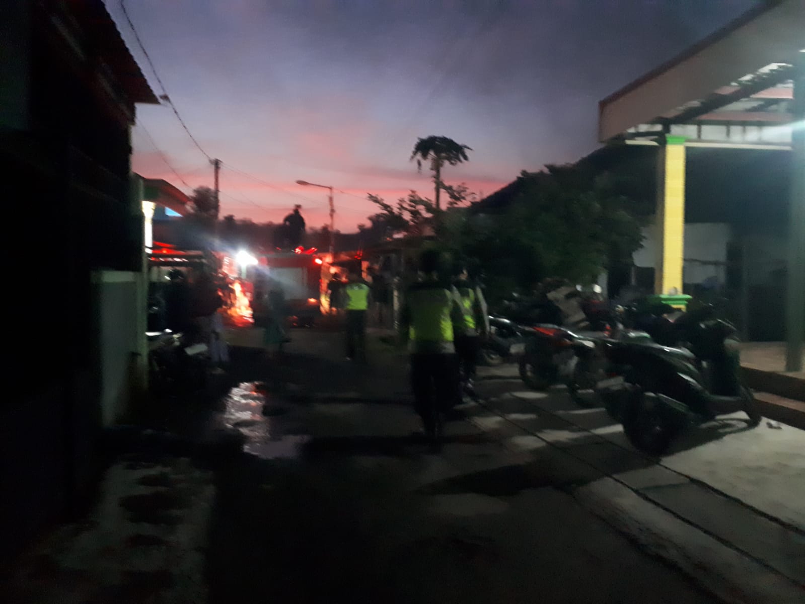 Dua Rumah di Trowulan Mojokerto Terbakar, Kerugian Ditafsir Capai Rp 100 Juta