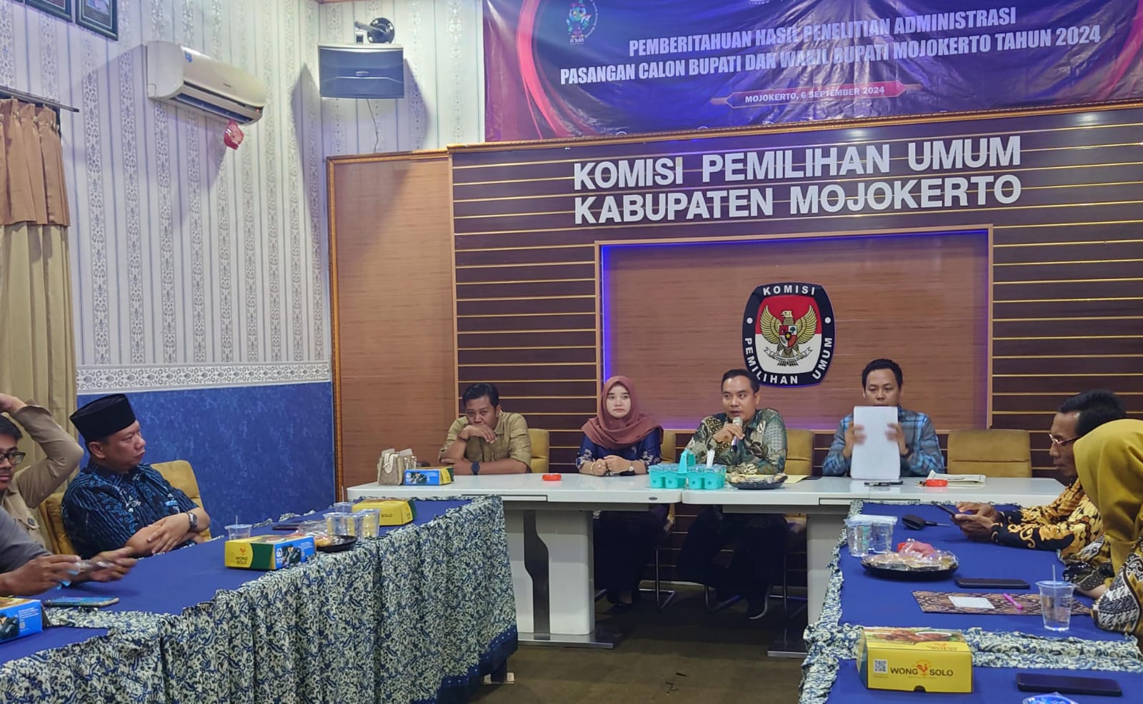 Berkas Dua Bapaslon Bupati dan Wakil Bupati Mojokerto Belum  Memenuhi Syarat,  Perlu Perbaikan 