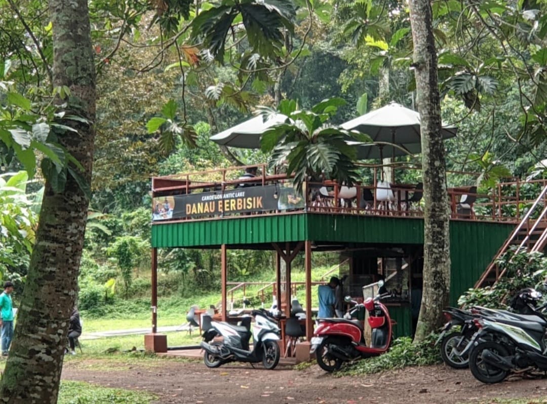 Danau Berbisik, ''Surga Dunia''  untuk Jiwa yang Rindu Kedamaian 