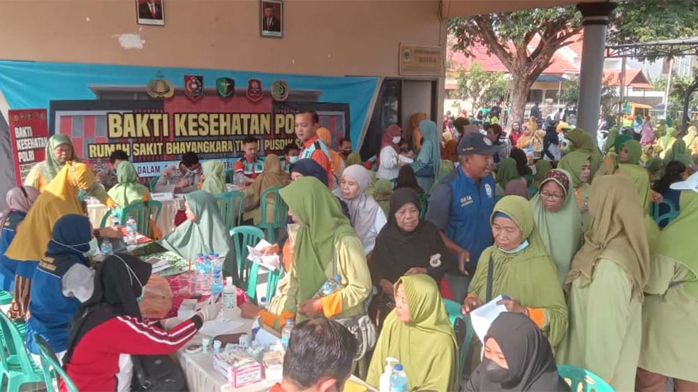 Ika Unair Sidoarjo Gelar Pengobatan Massal dalam Rangka Peringati Hari Santri