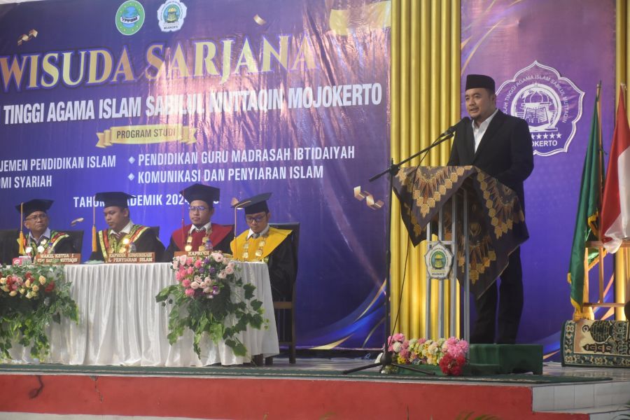 Ketua KPU RI: Sarjana Lulusan Pesantren Harus Percaya Diri Hadapi Kemajuan Zaman