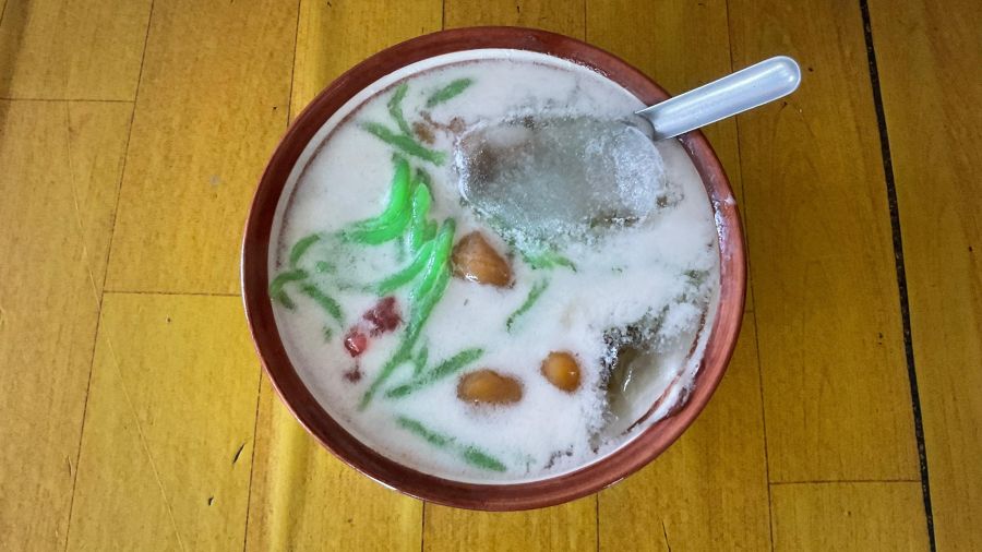 Bubur Sruntul Bu Saudah, Kuliner Khas Mojokerto Sejak Tahun 1989