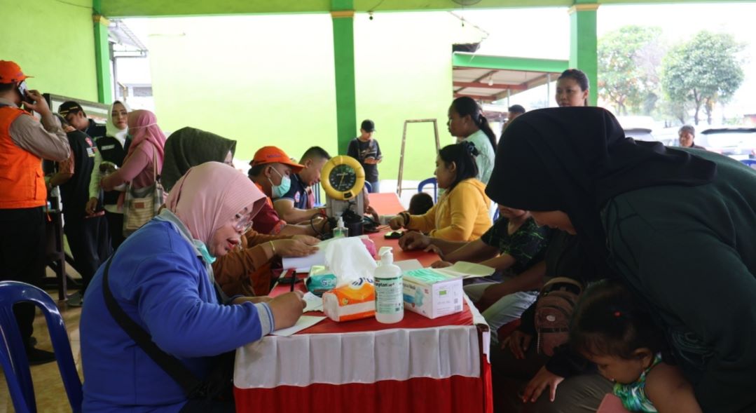 Pemkab Mojokerto Gelar Posko Kesehatan Warga Terdampak Banjir