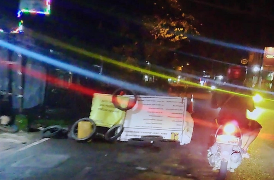 Pengendara Motor Meninggal Usai Tabrak Material Proyek di Dlanggu, Mojokerto