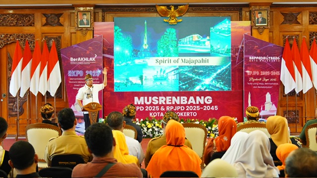 Tekankan Mojokerto Tanpa Sekat, Pj Wali Kota Mojokerto Buka Musrenbang dan RPJP 2025-2045 