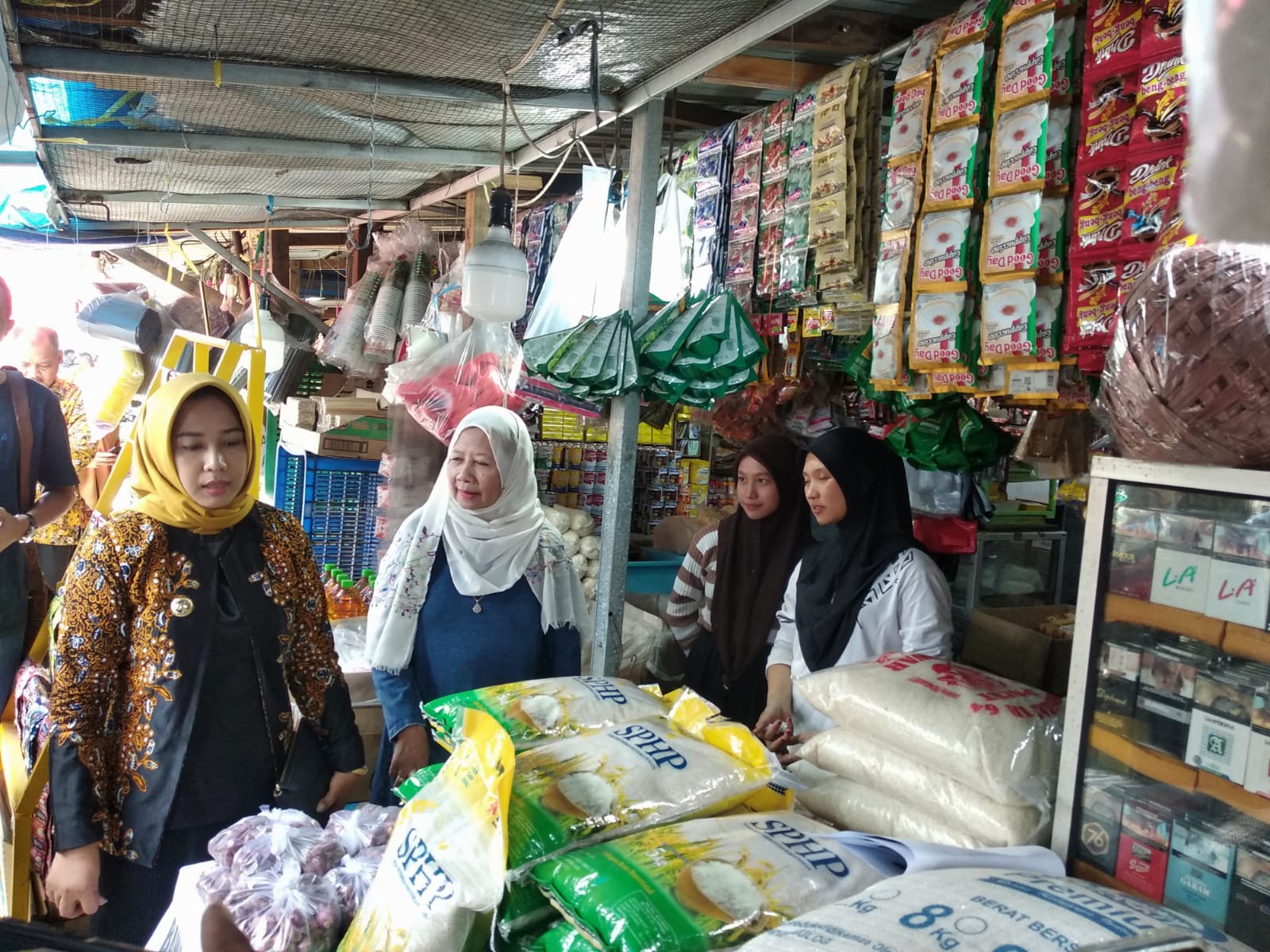 Wali Kota Mojokerto Resmikan TPID Pracangan Dan Lakukan Sidak Harga ...