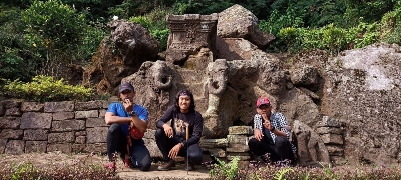 Jejak Sejarah di Gunung Penanggungan, Candi Gajah dan Peninggalan Purbakala