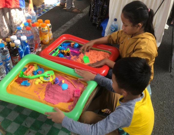 Ada Burger, Pentol Mekar, Lumpia, sampai Mainan Anak di WK2S