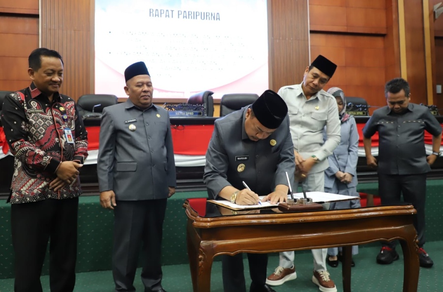 Bupati Jombang Setujui Raperda tentang Desa/Kelurahan Sadar Hukum jadi Perda