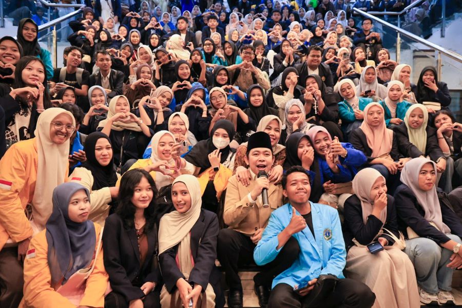 5. 000 Mahasiswa Padati Pendapa, Pemkab Jember Sederhanakan Skema Beasiswa 'Cinta Bergema'