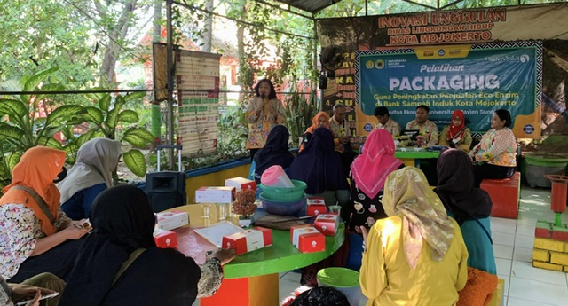 Packaging Produk Olahan Sampah Organik, DLH Kota Mojokerto Gandeng Unimas