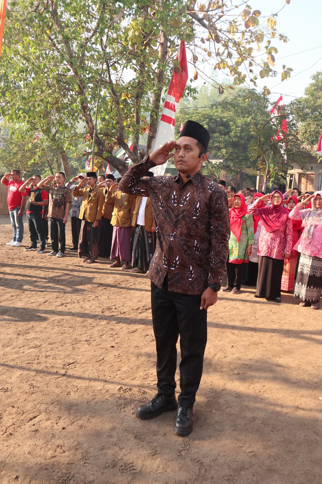 Semarakkan HUT ke 79 Kemerdekaan RI, Warga Dusun Jabaran Gelar Upacara Bendera Layaknya Acara Kenegaraan