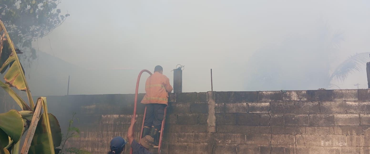 Rumah Warga di Mojoanyar Mojokerto Terbakar