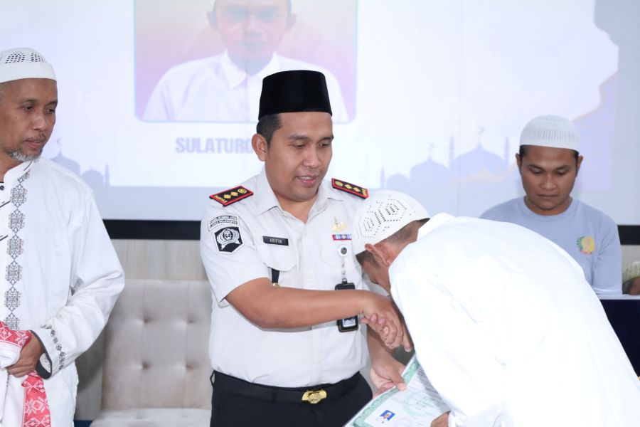 20 Santri Warga Binaan Lapas Mojokerto Diwisuda Usai Menyelesaikan Pembelajaran Kitab Al-Imrithi