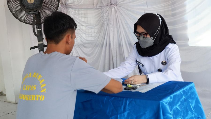 Warga Binaan Lapas Mojokerto Peroleh Layanan Pemeriksaan Kesehatan
