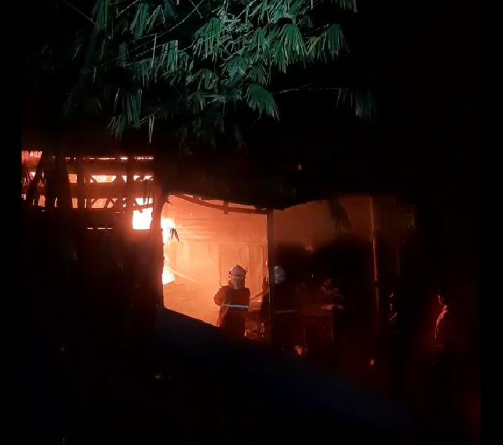 Tempat Pembuatan Kerupuk di Dlanggu Mojokerto Terbakar, Kerugian Capai Rp 4 Juta