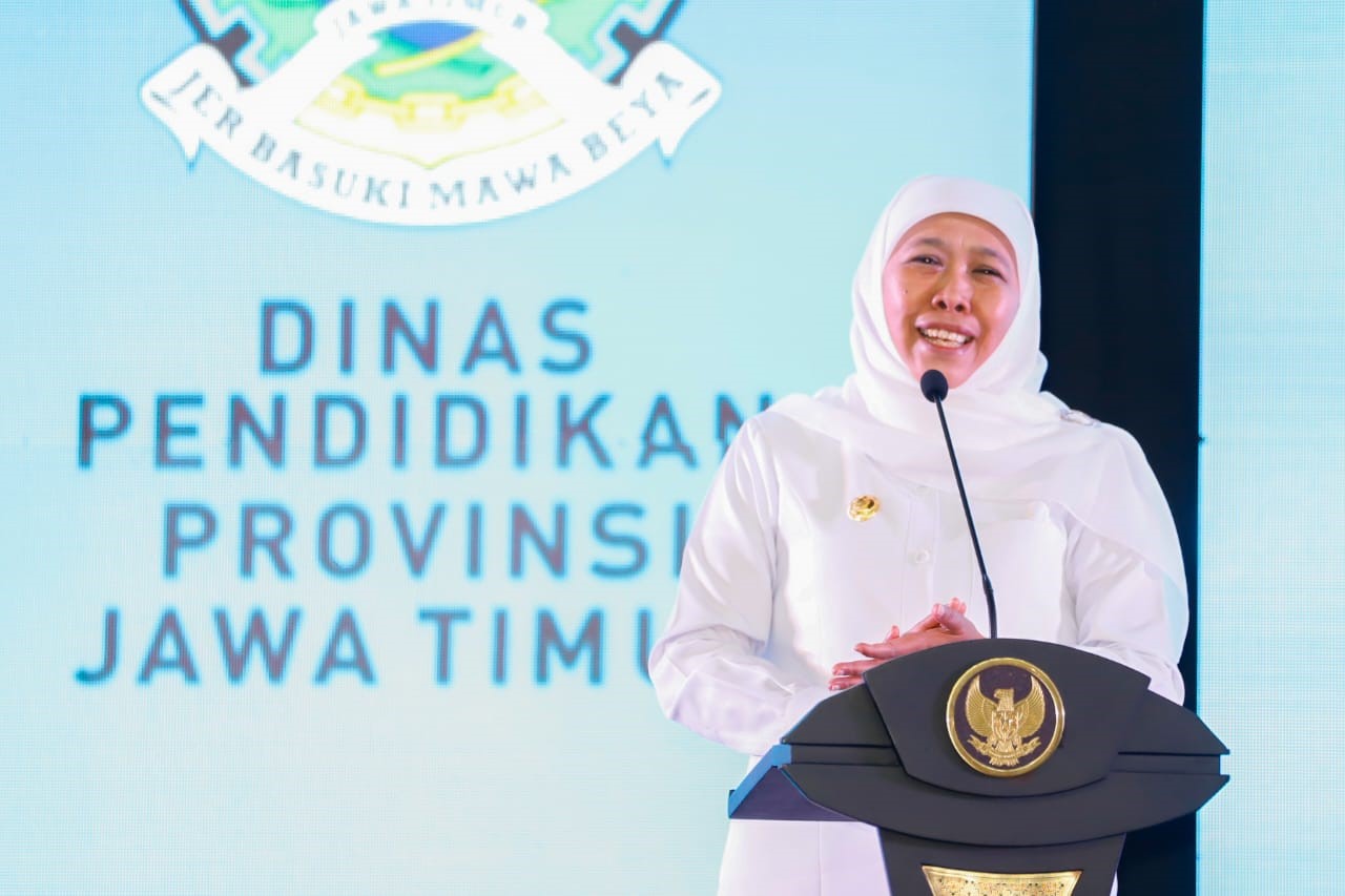 Gubernur Jatim Meluncurkan Program Kemampuan Digital untuk SMA Double Track