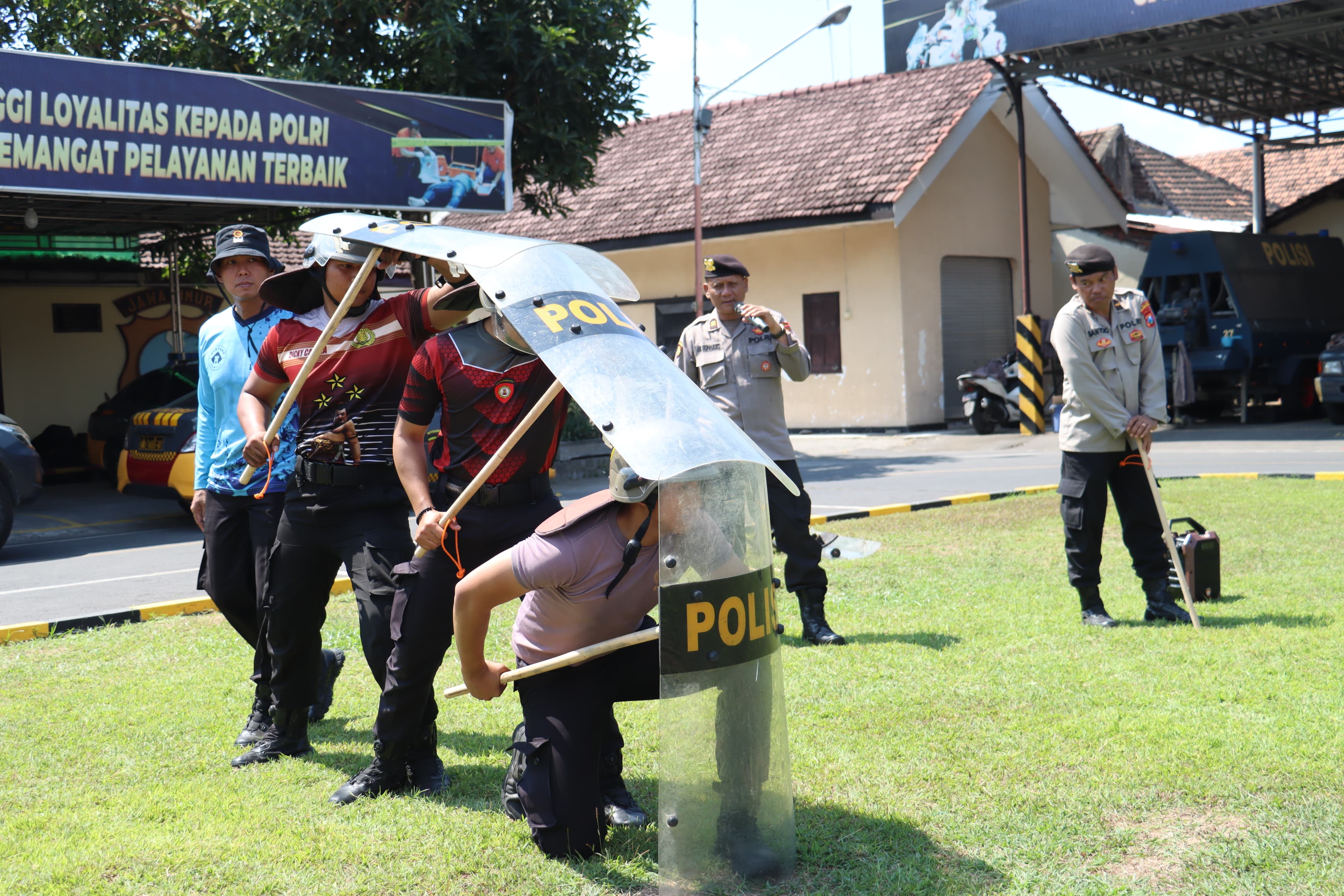 Jelang Pilkada 2024, 160 Personel Polres Mojokerto Kota Ikuti Latihan Pengendalian Massa