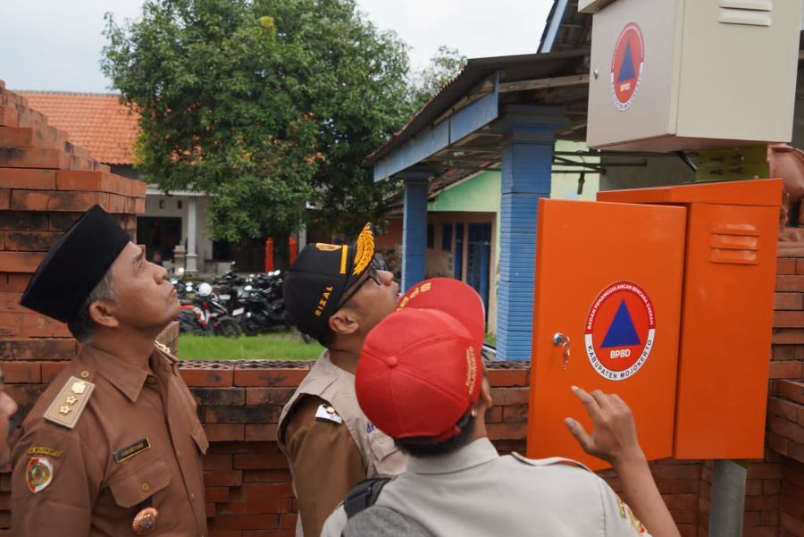 Seringkali Dilanda Banjir Besar, Pemkab Mojokerto Pasang Dua Aplikasi EWS di Sooko