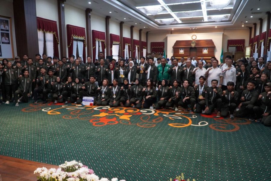 134 Atlet Jatim Peraih Medali Sea Games 2025 Peroleh Bonus dari Pemprov Jatim 
