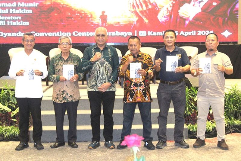 Puncak HPN PWI Jatim 2026: Kisah “Langkah Sunyi” Ketum PWI Jadi Inspirasi, 24 Tokoh Dianugerahi Penghargaan