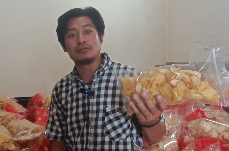 Kolaborasi Ubaya dan UM Surabaya Perkuat Daya Saing Keripik Produksi Trawas Mojokerto