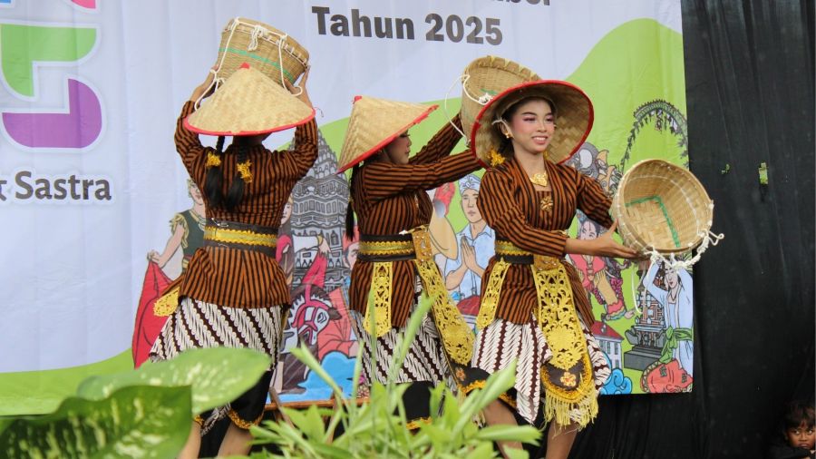 Dinas Pendidikan Jember Gelar Festival Lomba Seni dan Sastra Siswa Nasional 2025 Jenjang Pendidikan Dasar