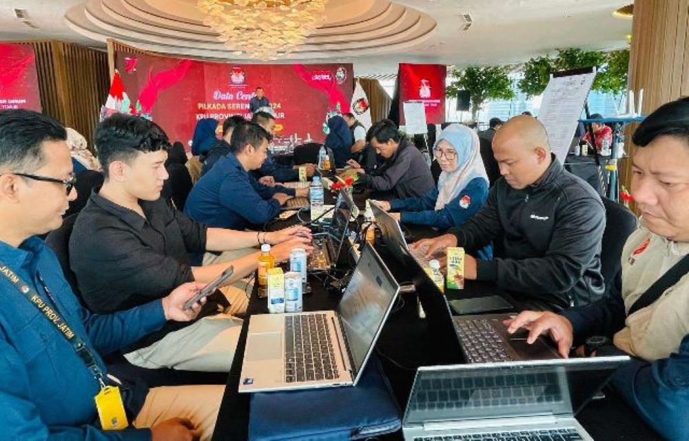 Rekapitulasi Berjalan Lancar. KPU Jatim Resmi Tutup Data Center Pilkada 2024