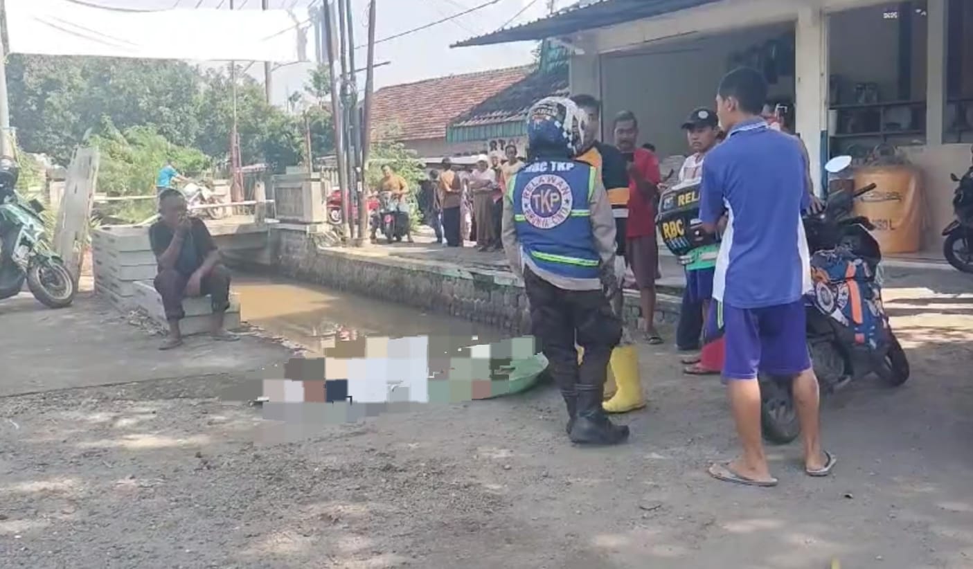 Remaja 14 Tahun Tewas Terlindas Truk di Mojokerto Usai Terjatuh dari Motor