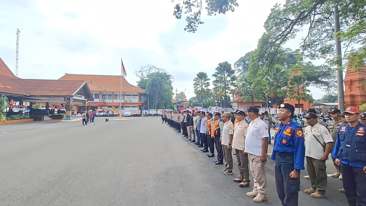 Meski Kepala Daerah Dilantik di Jakarta, 150 Petugas Gabungan Jaga Kantor Pemkab Mojokerto 