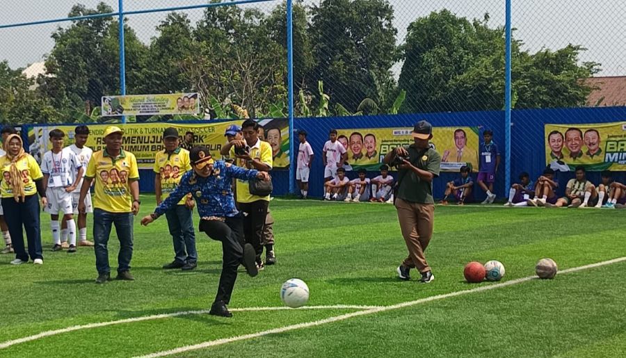 Bukan Sekadar Berebut Gol, Bahlil Mini Soccer Jadi Ajang Silahturahmi Pelajar Mojokerto