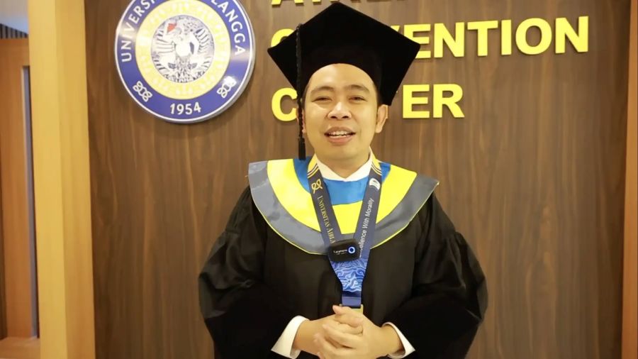 Di Tengah Padatnya Urus Jember, Gus Fawait Raih Gelar Doktor Unair, Disertasinya Disiapkan  Atasi Kemiskinan