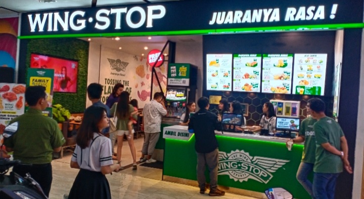 Wingstop Ekspansi ke Sidoarjo, Buka Gerai Ke-72 di Suncity Mall