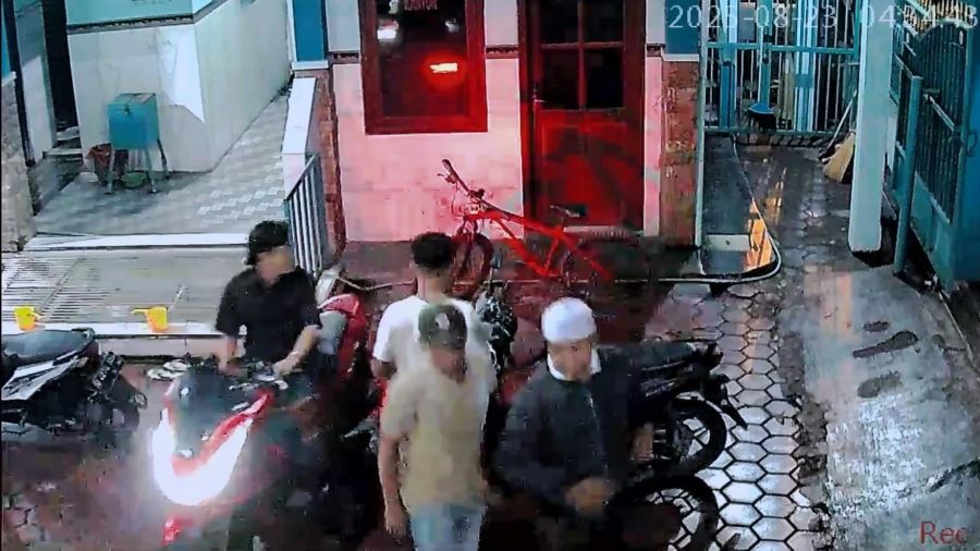 Dua Motor Raib Dicuri Saat Salat Subuh di Masjid Depan Polsek Pungging Mojokerto