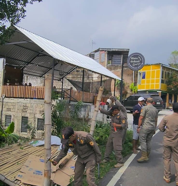 Pos Penjaja Kamar Vila di Pacet Mojokerto Ditertibkan