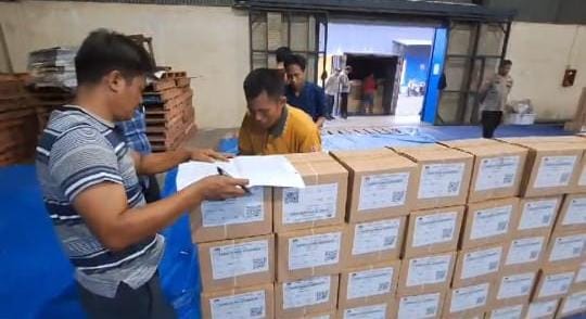 KPU Kabupaten Mojokerto Terima Surat Suara Pilgub Jatim, Langsung Dilakukan Sortir