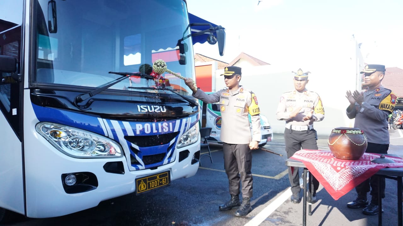  Bus Simling Kini Permudah Masyarakat Kota Mojokerto Urus SIM